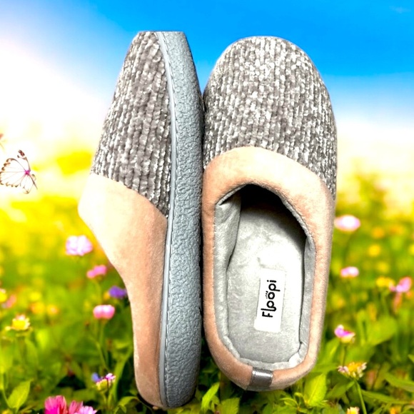 Women’s Floopi Slippers - Picture 1 of 4